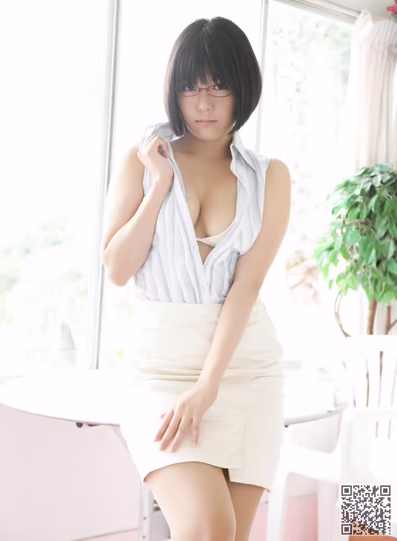日本女优、伊唐みよ