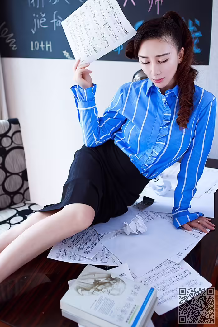 女教师、邹晶晶、春光无限