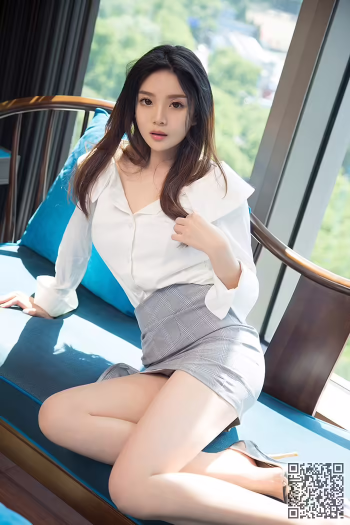 绝色、尤女郎、撩人
