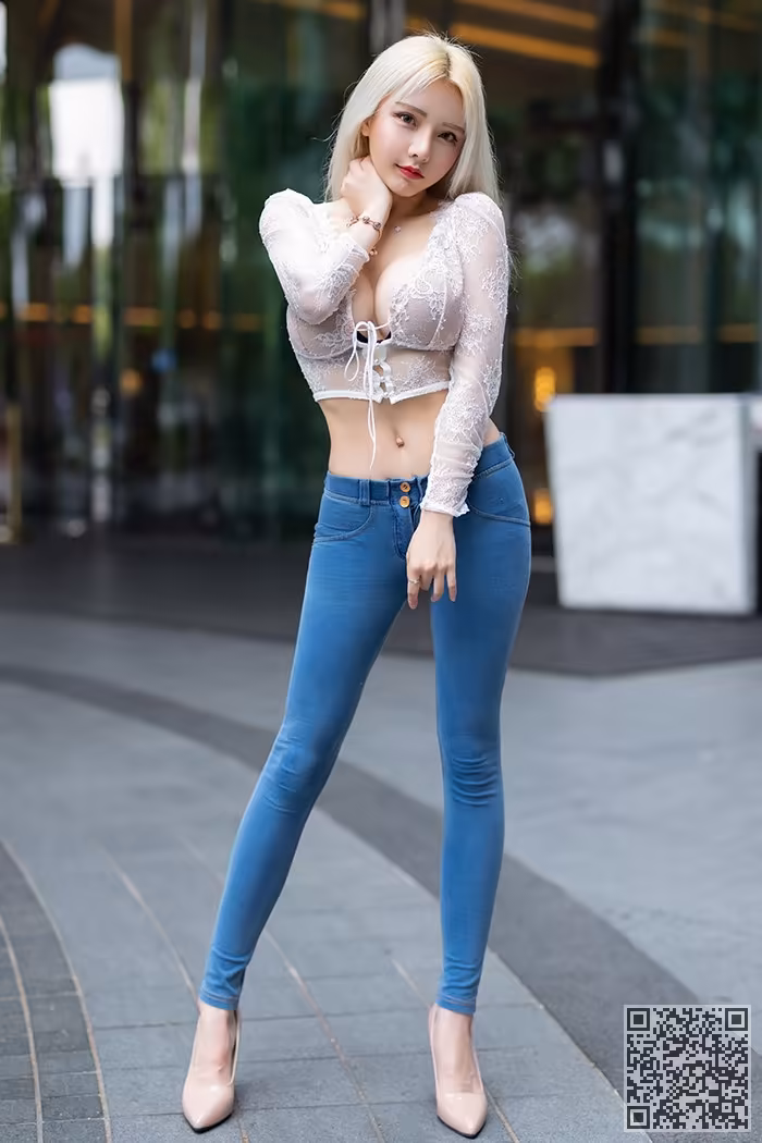 小妹、璐璐、爆乳、撅臀
