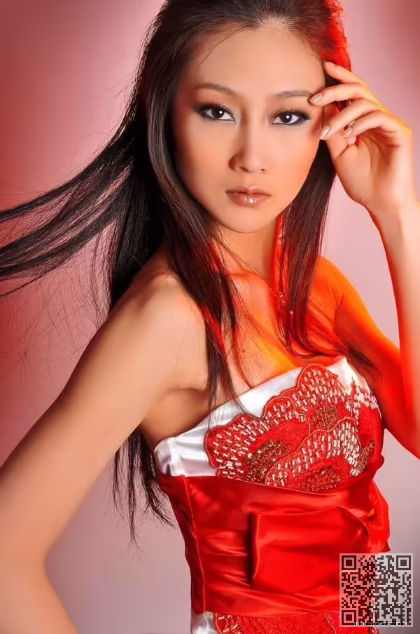 美女、林鹏、写真