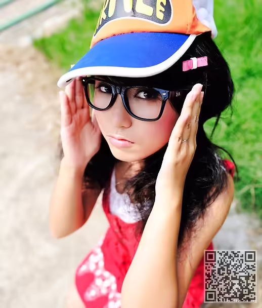 眼镜女生