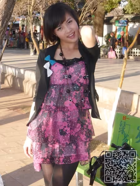 云南大学校花美女王一婷