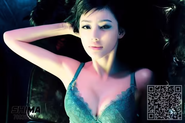 美女校花、张琳晗、性感、内衣秀