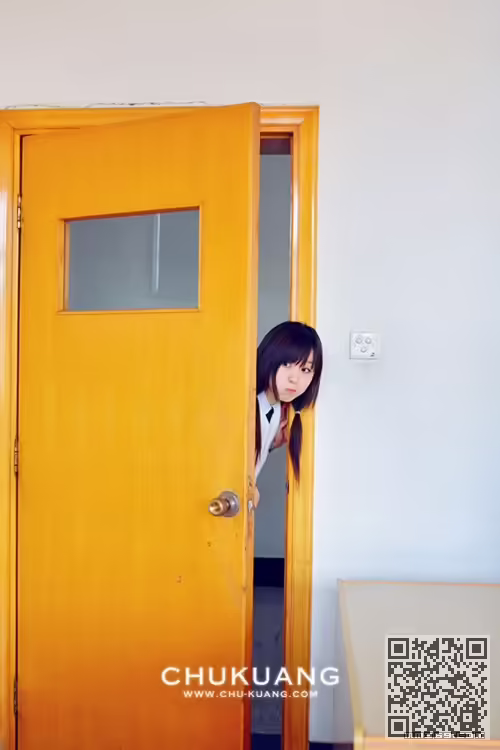 夏日、校园美女