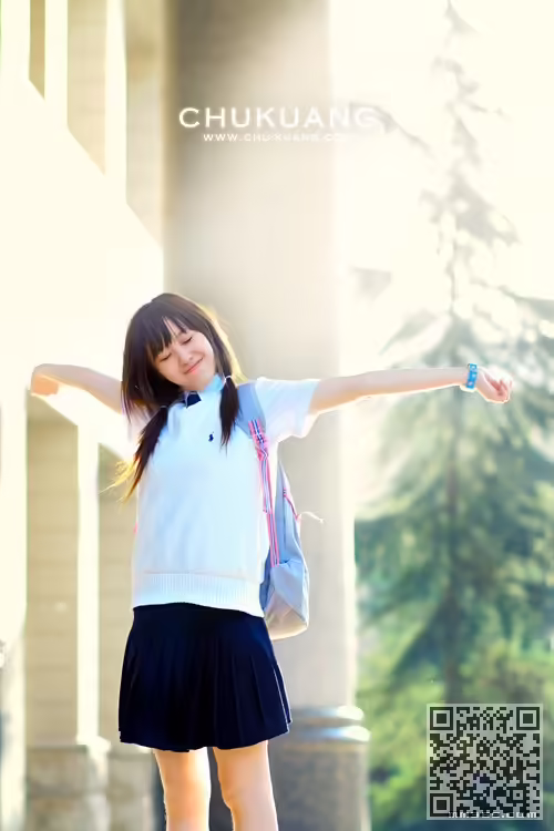 夏日、校园美女