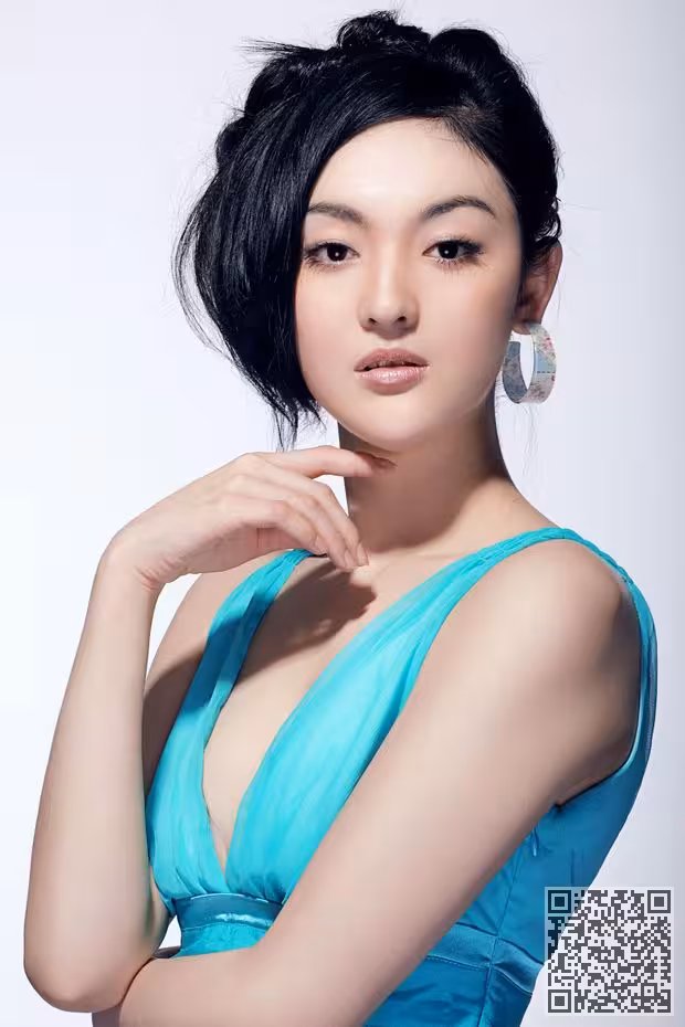 中央戏剧学院美女校花孙璐写真