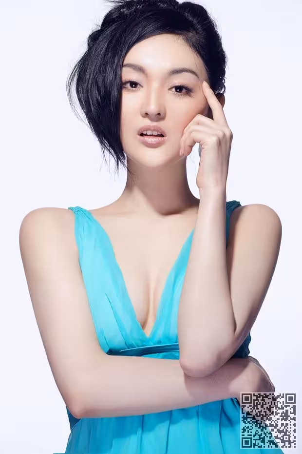中央戏剧学院美女校花孙璐写真