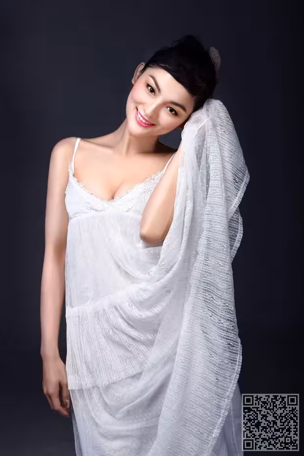 中央戏剧学院美女校花孙璐写真