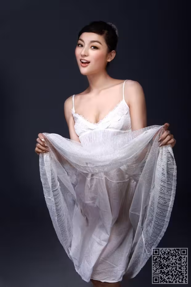 中央戏剧学院美女校花孙璐写真