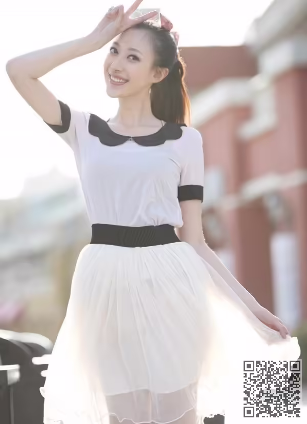 张莫霏