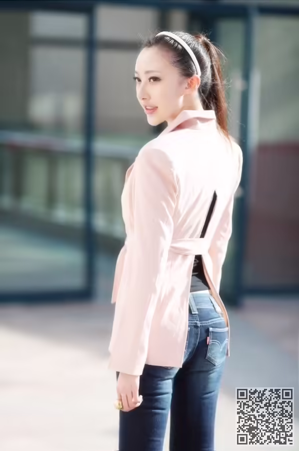 张莫霏