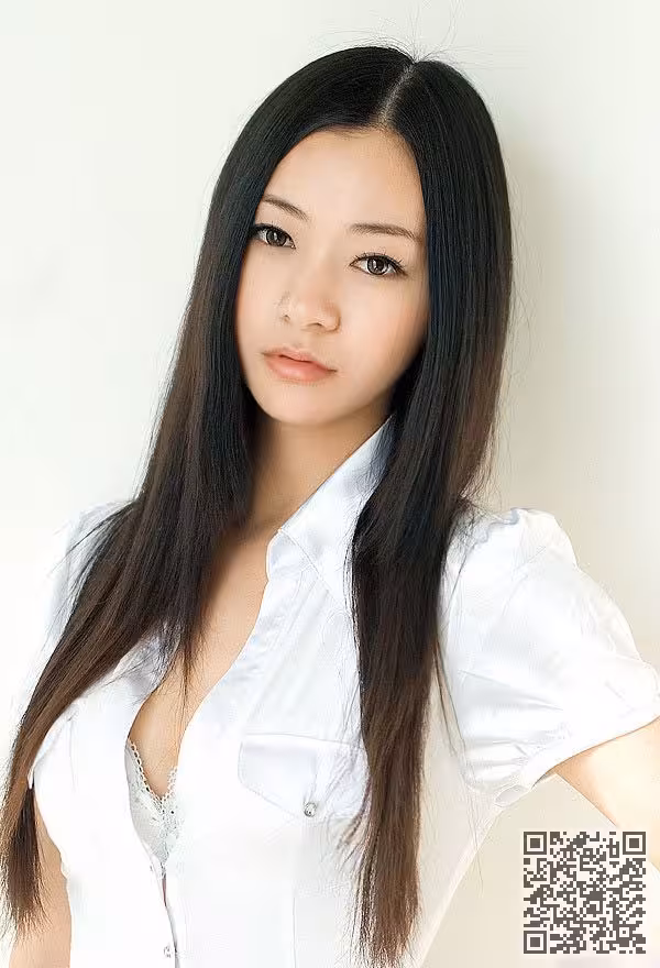 穿越火线模特 陈博性感内衣私房照