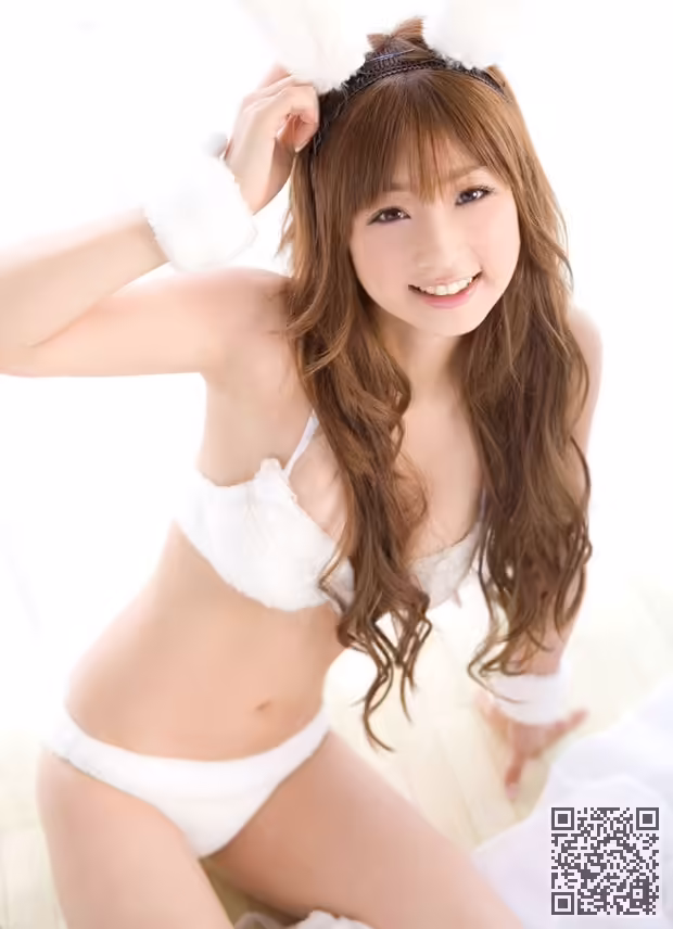 日本模特、小仓优子