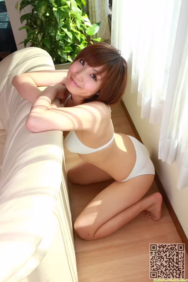 性感女郎、夏垣佳奈、写真