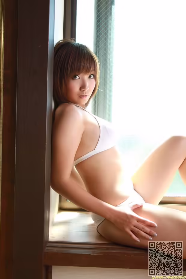 性感女郎、夏垣佳奈、写真