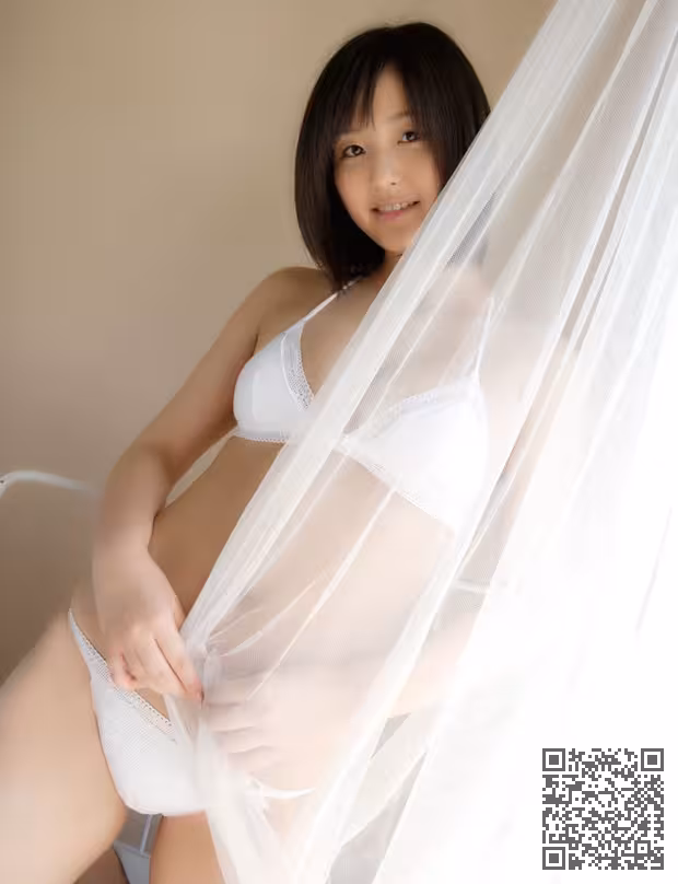 超性感模特村上友梨新片秀美胸