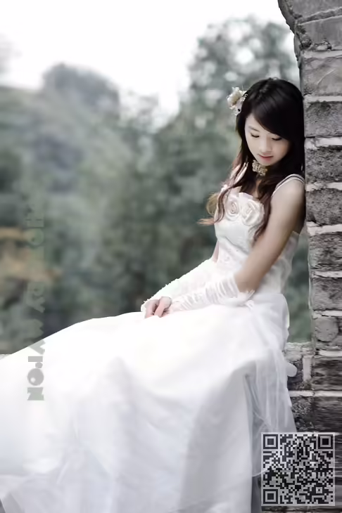 美女画家