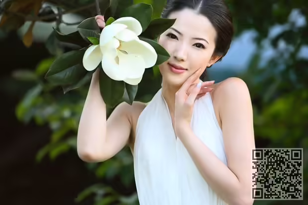 纯白色的美丽漂亮的人、个人照、小泽玛利亚、清纯靓丽、牛仔、美女