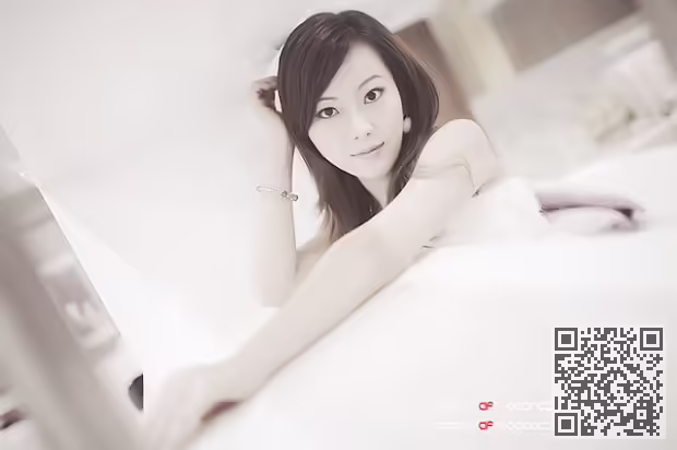纯白色和纯可爱的伊拉克人