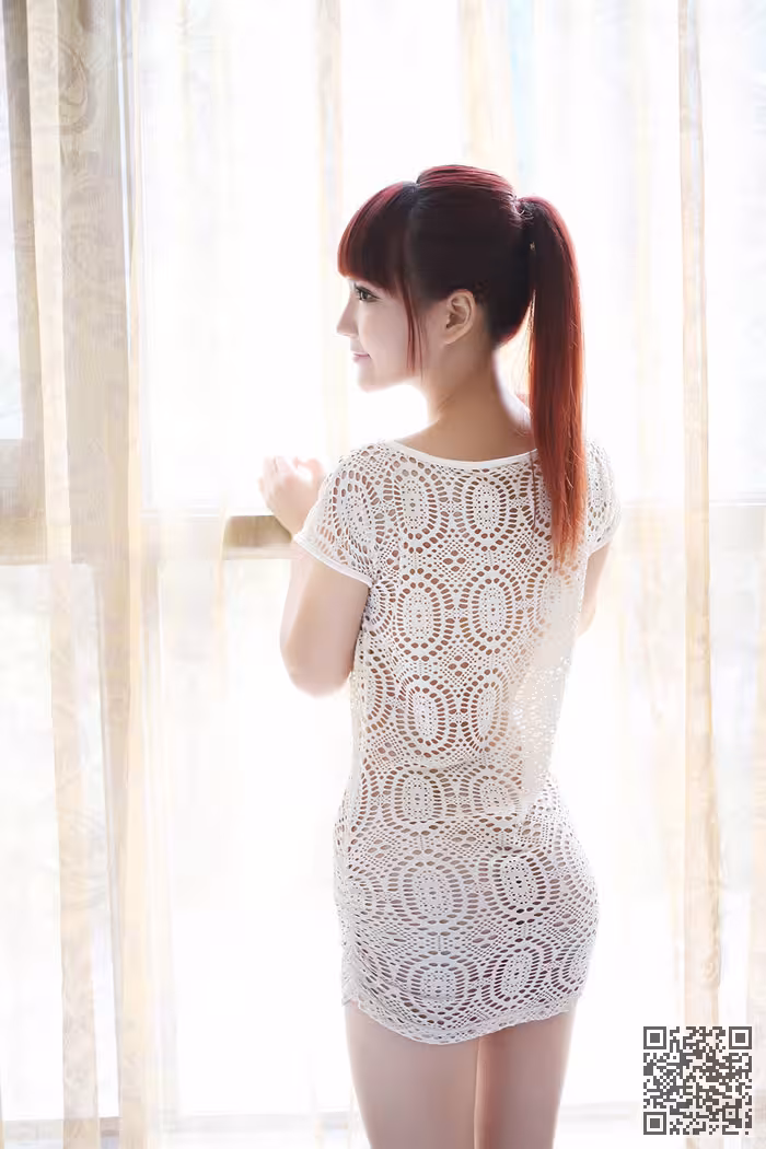 极品嫩模妮儿高清比基尼写真