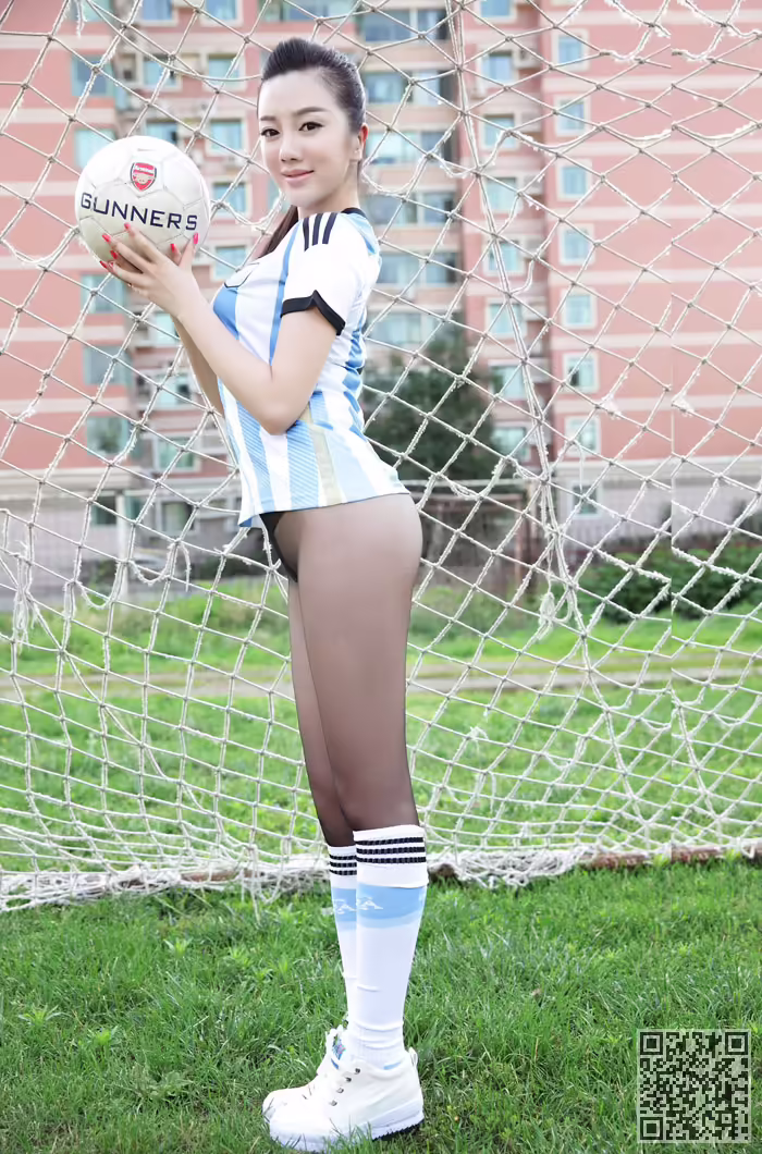 黑丝美女
