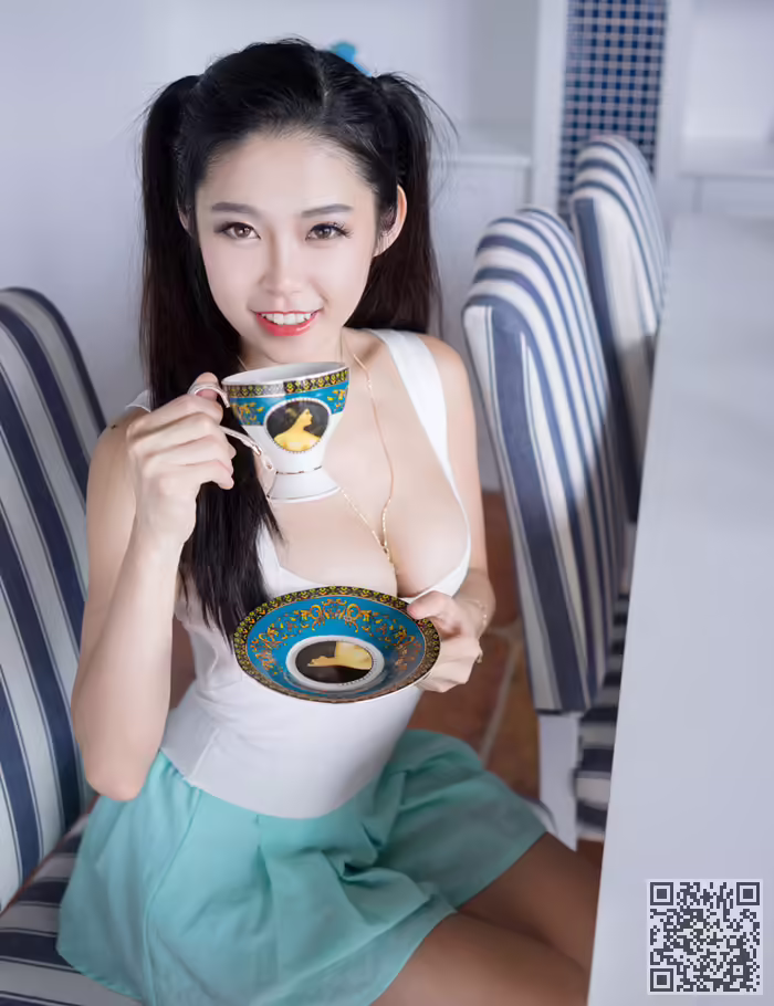 绝色、性感美女、美胸、诱惑