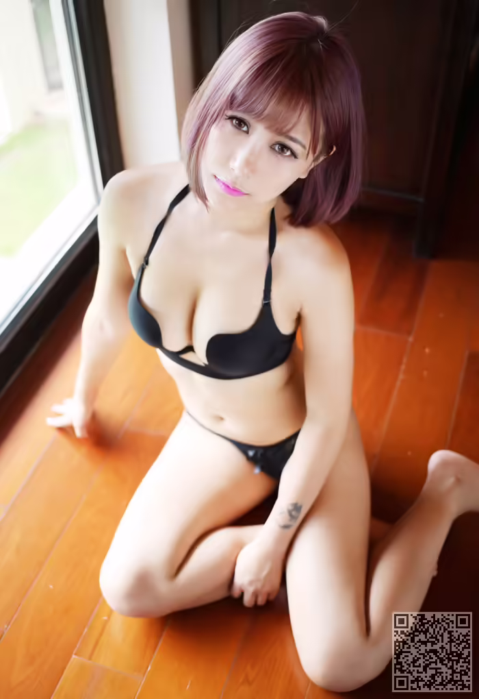 美媛馆、伊雨蔓、股沟