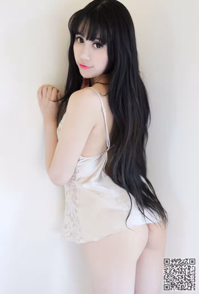性感mm杨晓青儿光滑美背雪白无暇