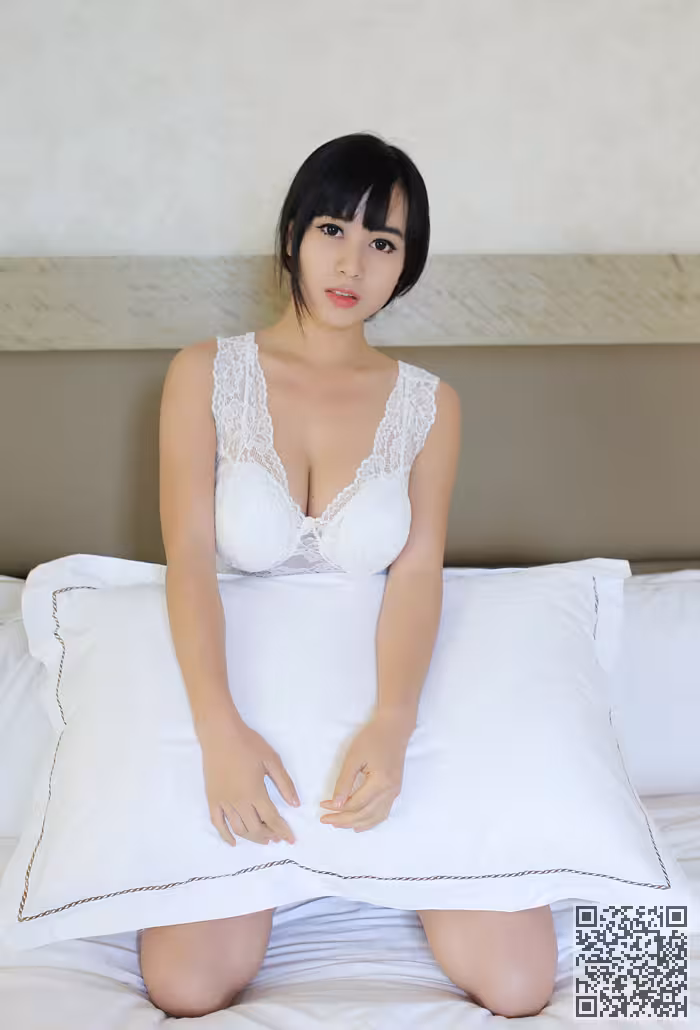 黄可mm性感泡泡浴隐隐约约现巨乳