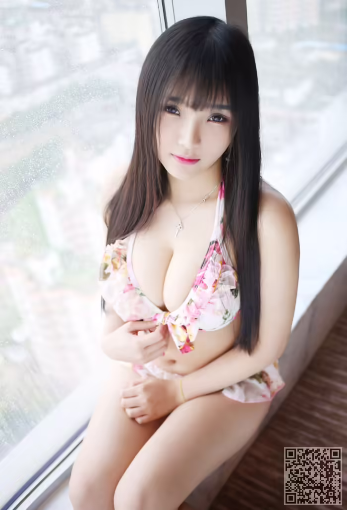 巨乳、夏瑶、比基尼