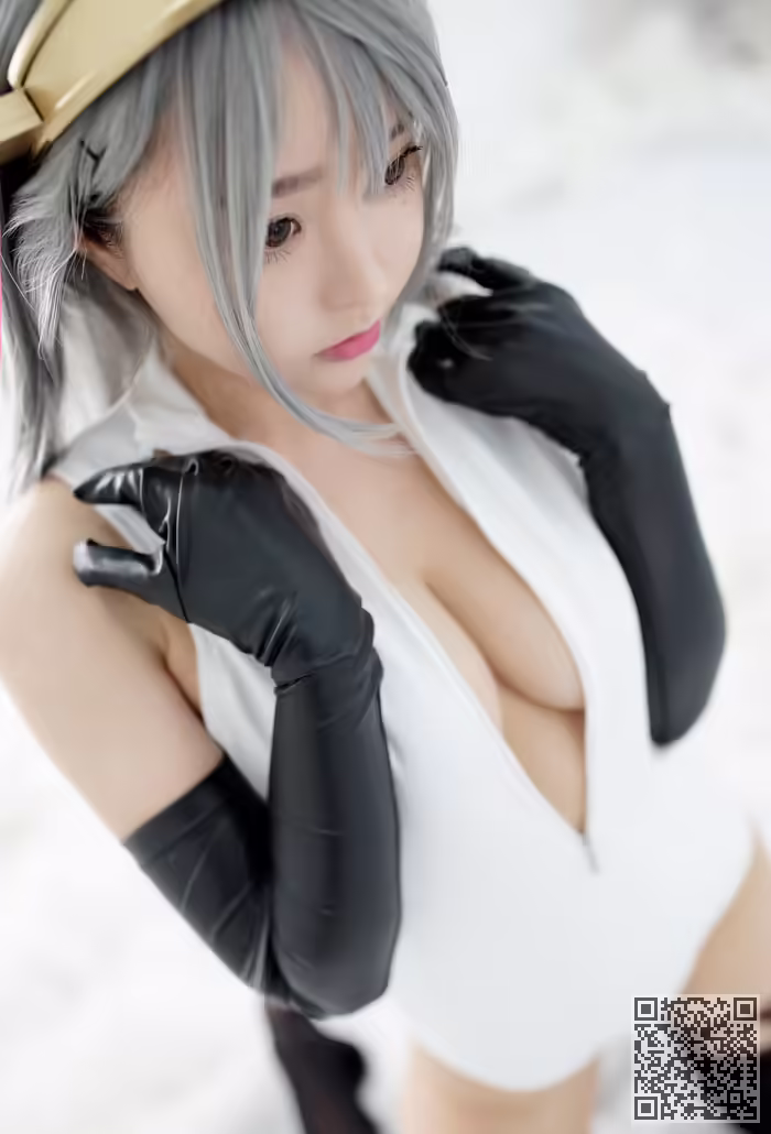 柳侑绮、开胸、泳衣