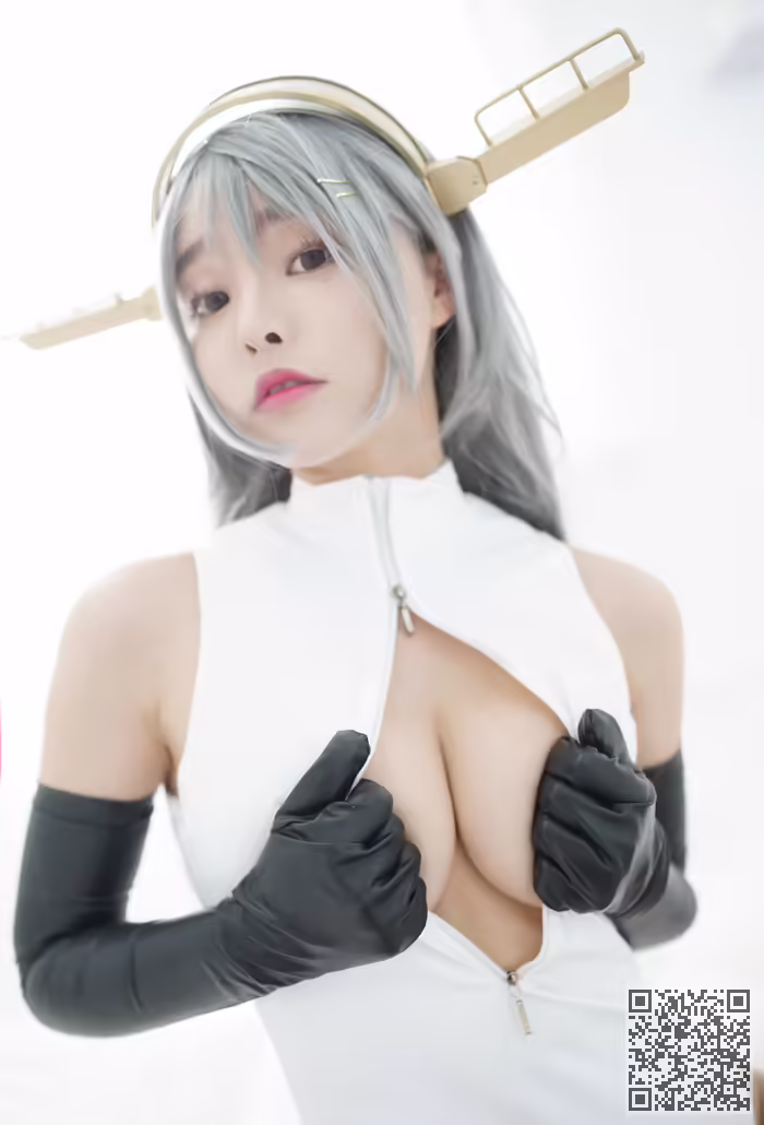 柳侑绮、开胸、泳衣