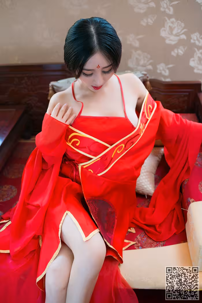 现代东方不败邹晶晶另类性感写真