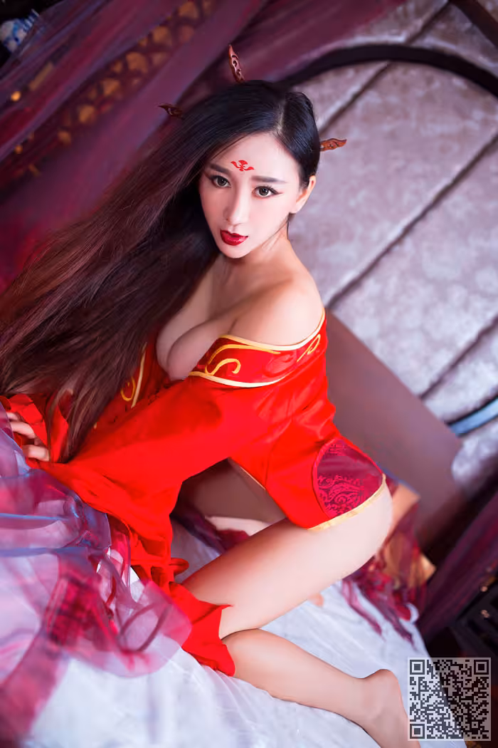 现代东方不败邹晶晶另类性感写真