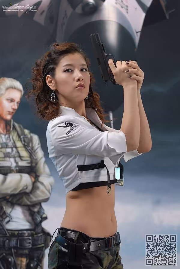 美女、COSPLAY