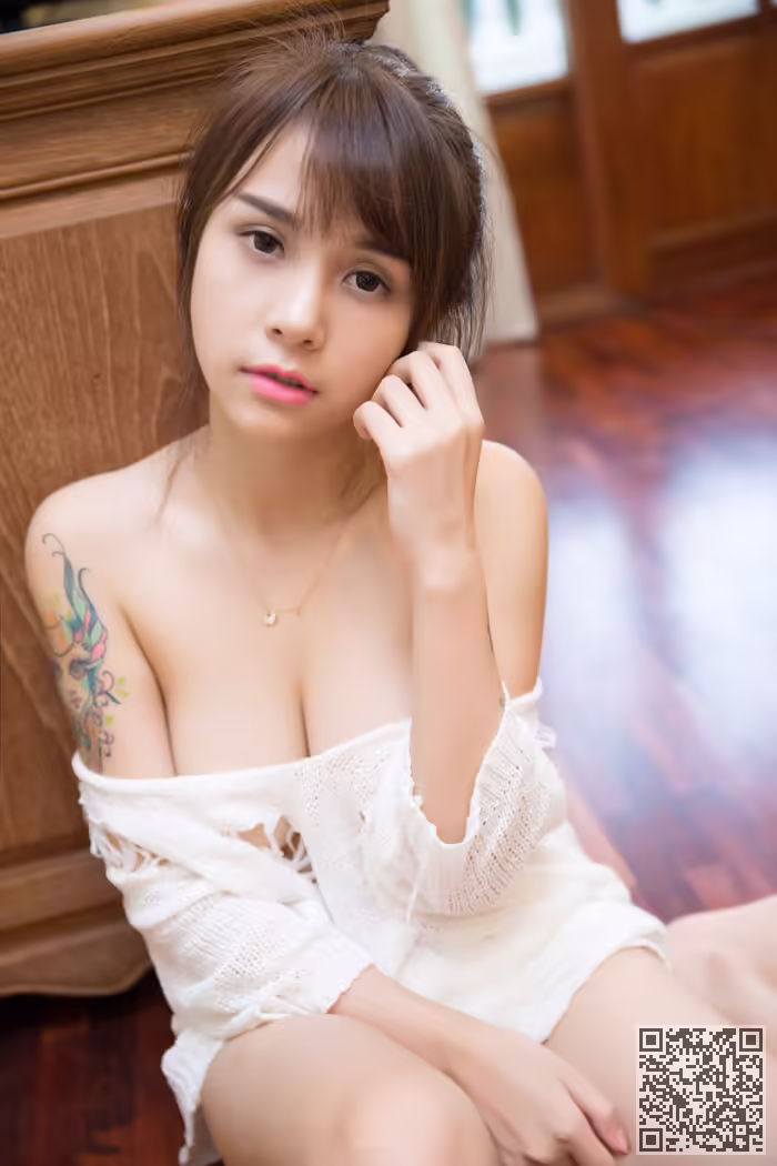 纹身、夏美酱、酥胸