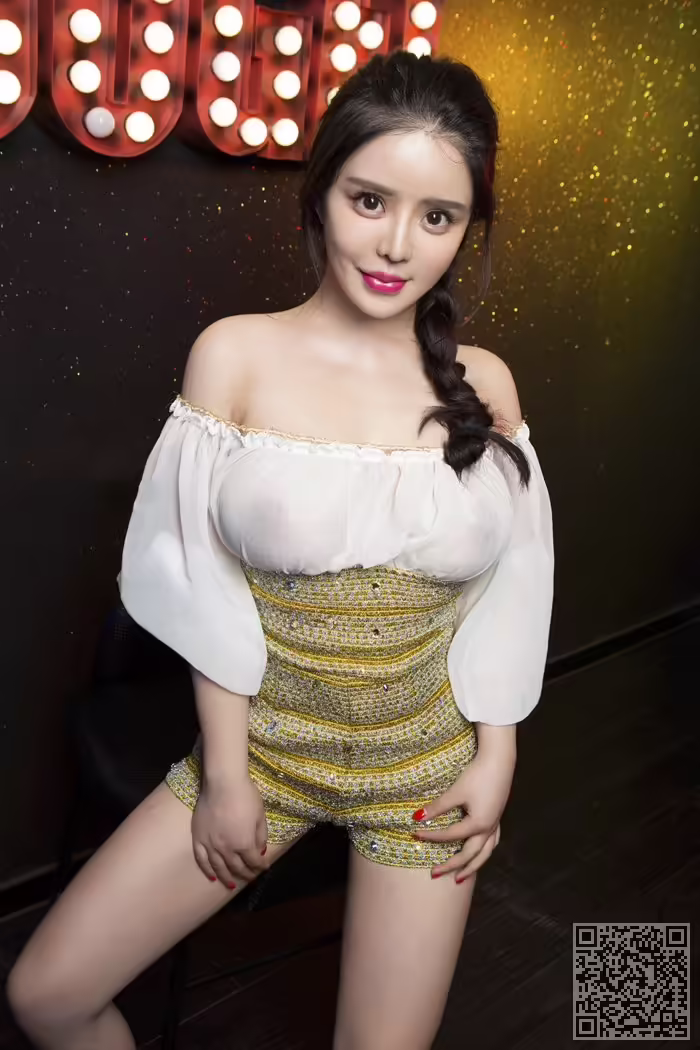 尤果网、乳神、制服