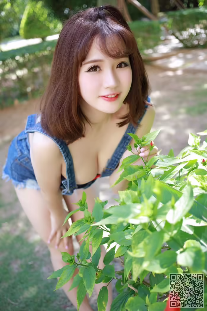 巨乳、少妇、艺术图片