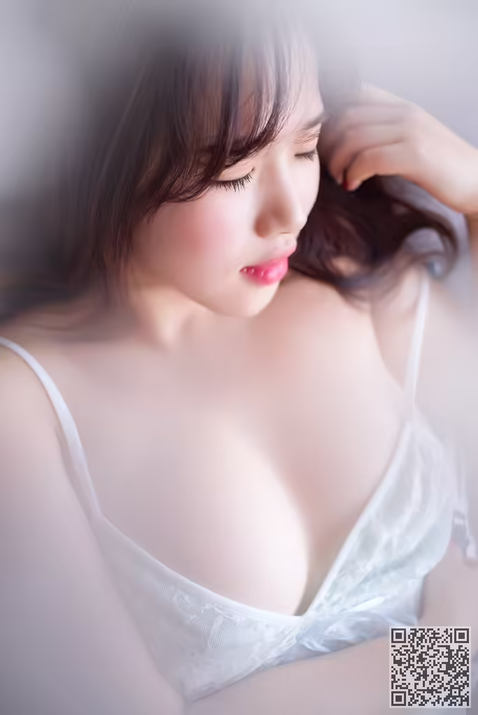 牛仔、乳沟、颜值