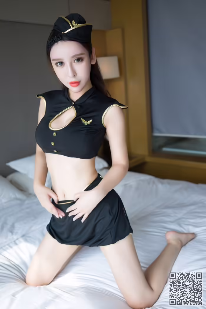 杨诺依、翘臀、艺术照