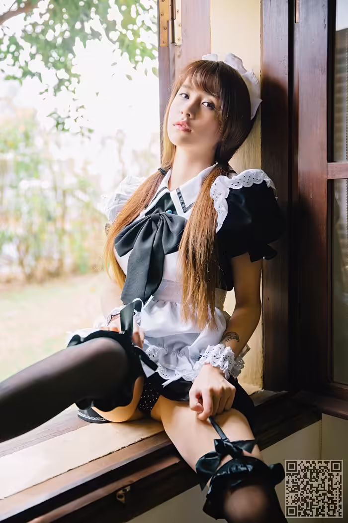 女仆、纹身、美臀、巨乳