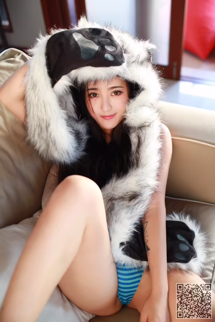 性感尤物、玛鲁娜、屁股翘