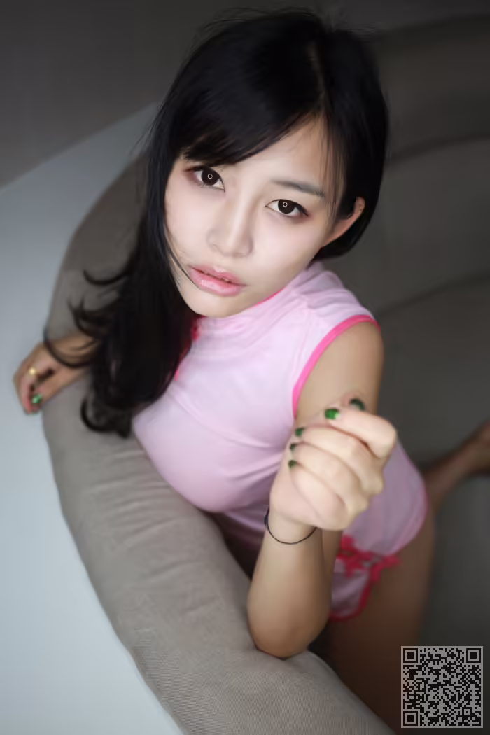 制服美女、易欣、沐浴照