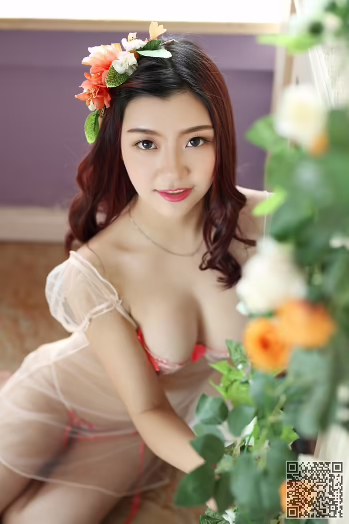 甜蜜的美夏小透明湿照片漂亮