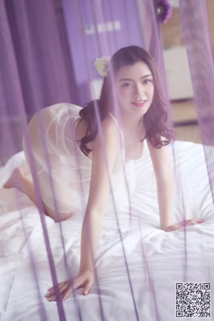 佳丽、夏晓、湿身写真