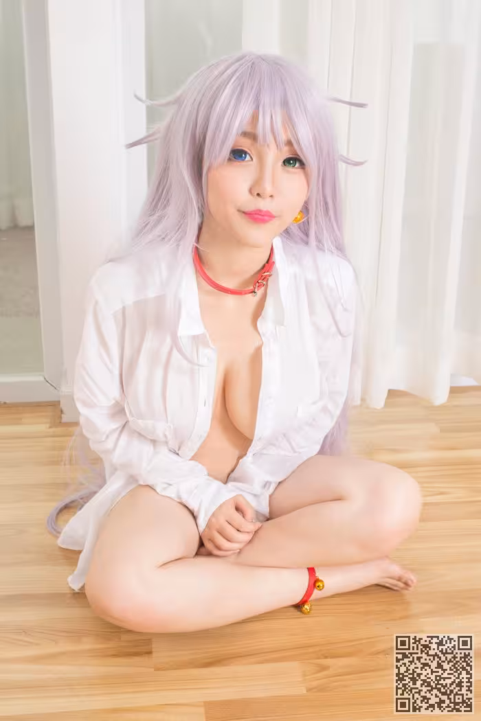 白发魔女禅机mm小身材大凶器诱惑有加
