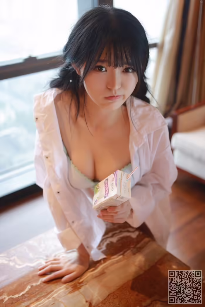 萌妹、伊小七、翘臀、尤物