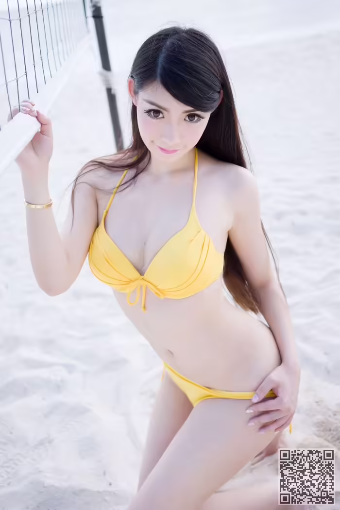 网红、MARA酱、制服诱惑