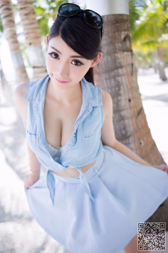网红、MARA酱、制服诱惑